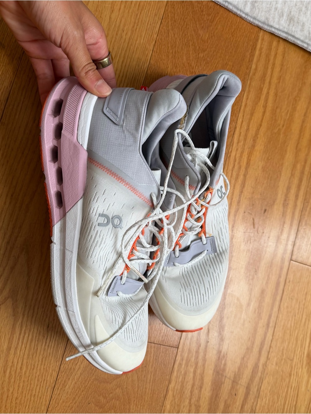 On Running NOVA Cloud Neutral Gray & Pink Women's Running Shoes